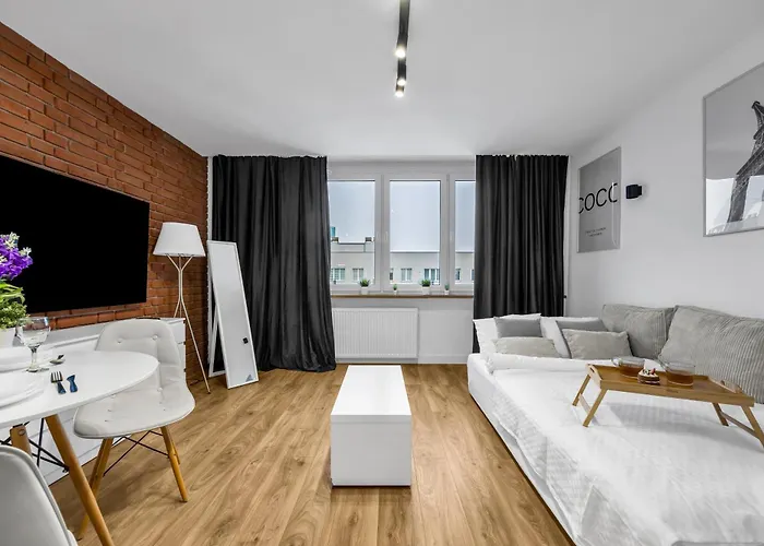 Muranow - 10th Floor, Trams Nearby - By Rentujemy Varsavia