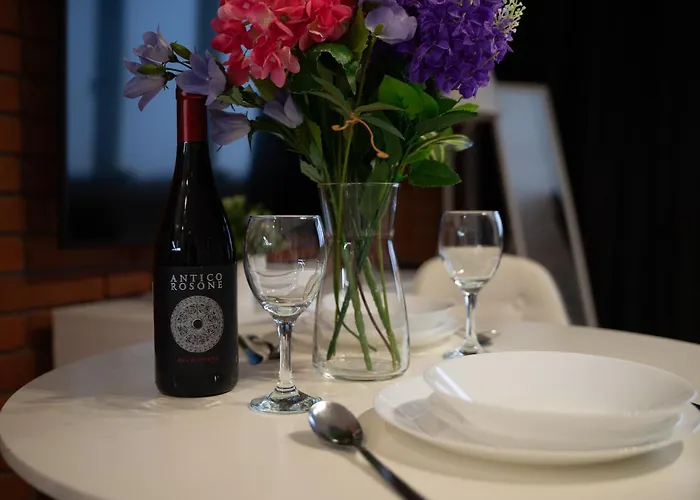 Muranow - 10th Floor, Trams Nearby - By Rentujemy Lägenhet