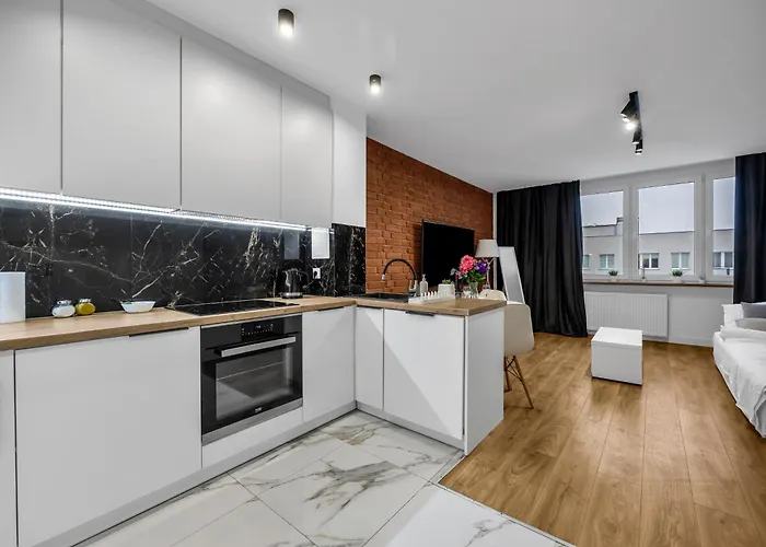 Muranow - 10th Floor, Trams Nearby - By Rentujemy Lägenhet