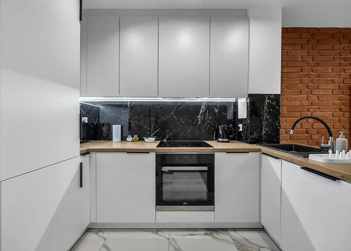 Muranow - 10th Floor, Trams Nearby - By Rentujemy Apartmán