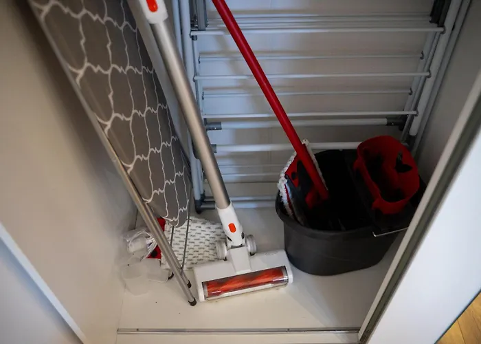 Muranow - 10th Floor, Trams Nearby - By Rentujemy * Varšava